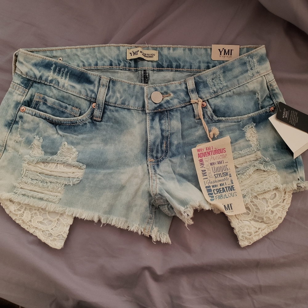 YMI distressed shorts size 5